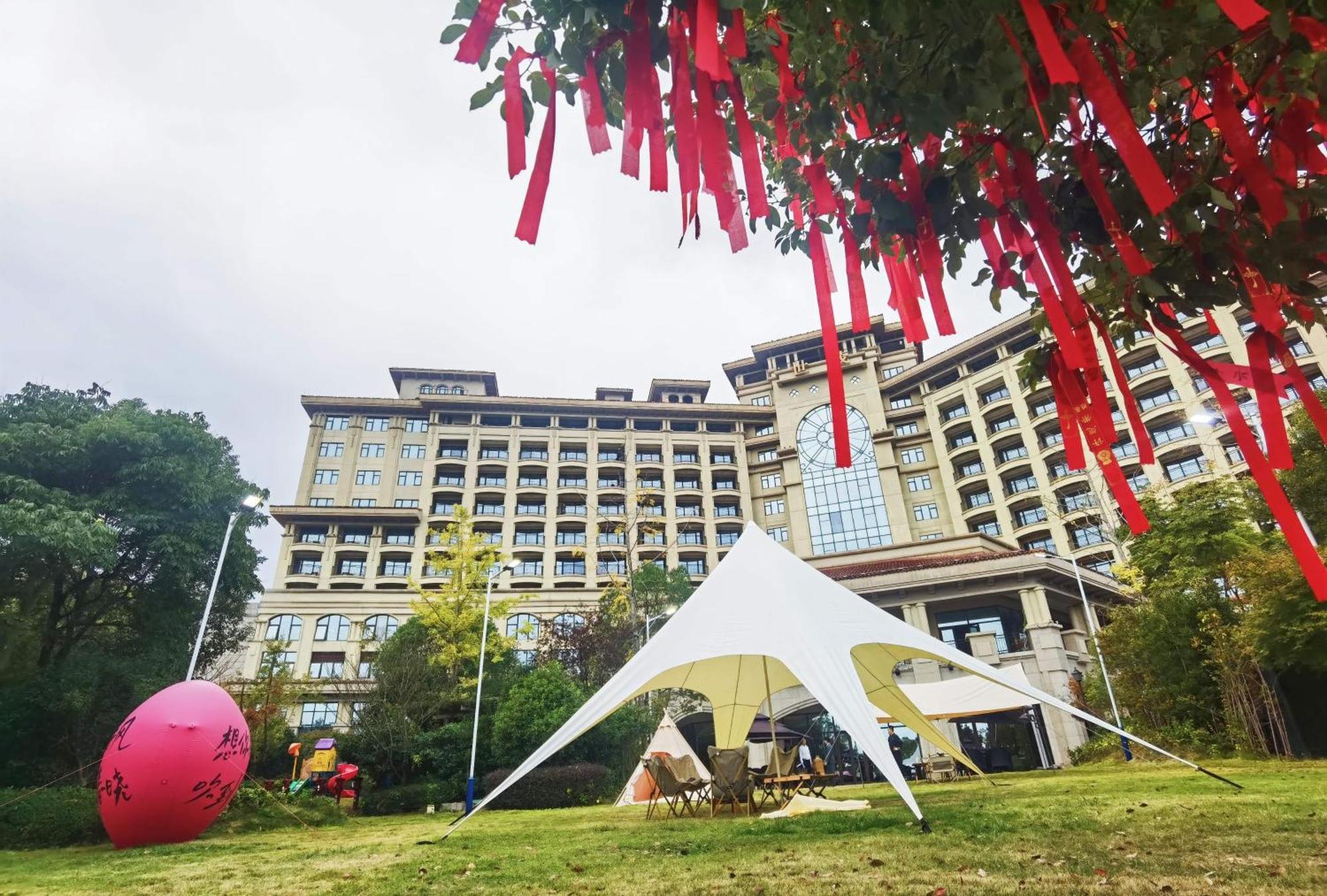 Doubletree By Hilton Ningbo - Chunxiao Hotel Exterior foto